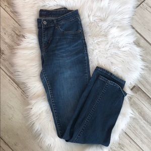 Levi jeans